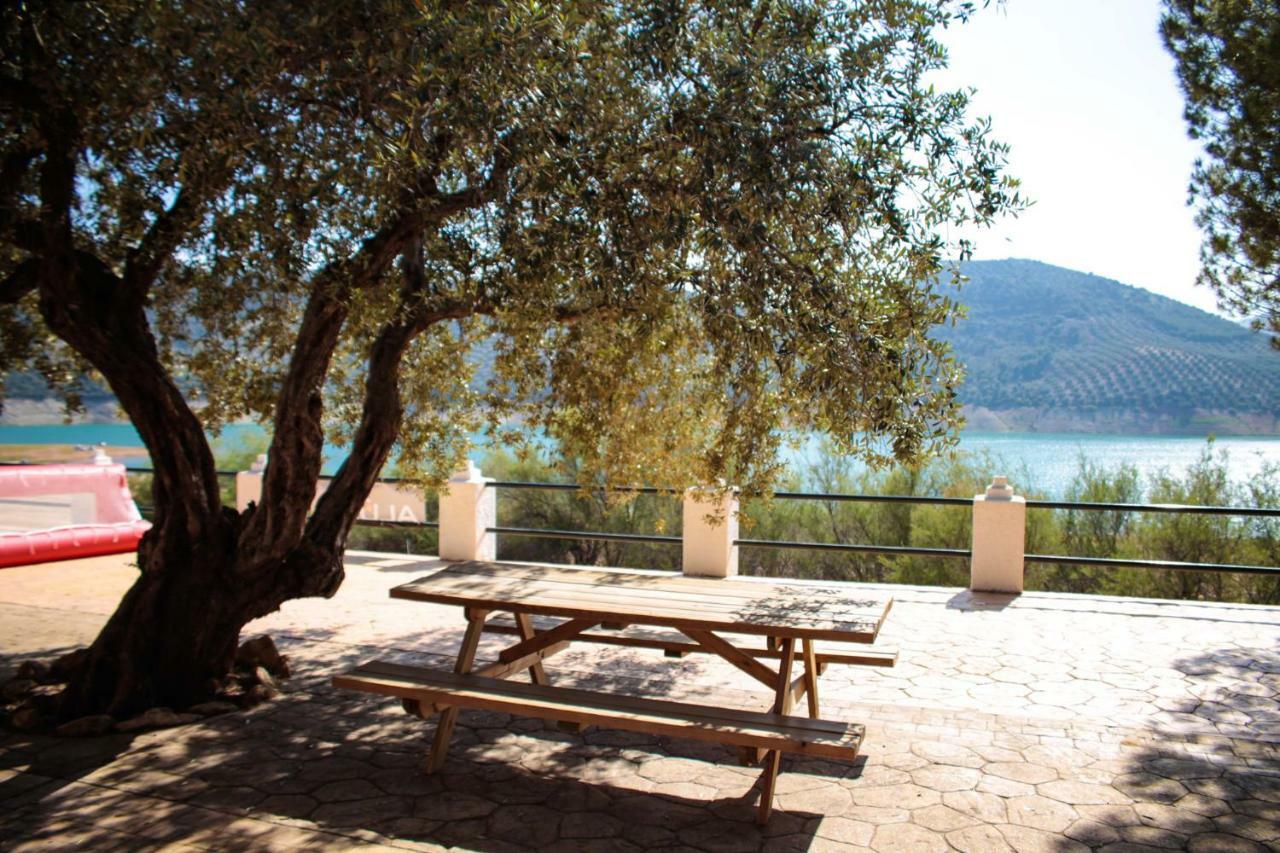Centro De Ocio Alua Casa Rural Iznajar Lago De Andalucia Exterior foto